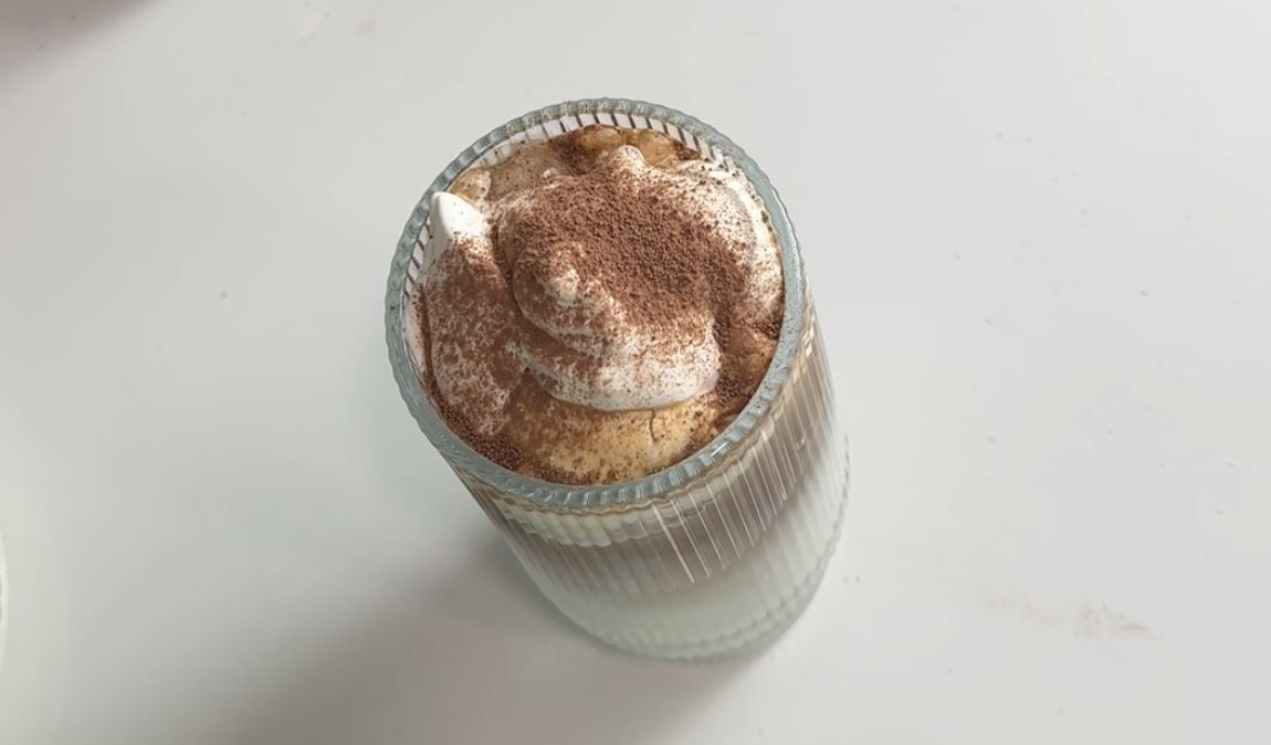 Iced Einspanner Latte